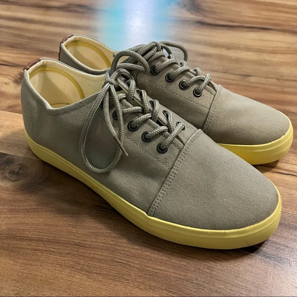 VAMVAS Space Grey/Yellow Eco Friendly Women’s Sneakers‎ Size 7.5